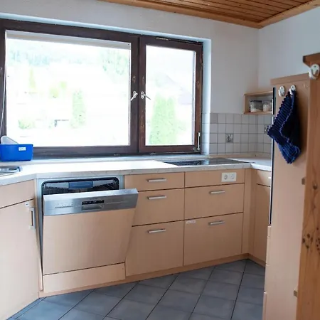 Barbara Blick - Riesige Terrasse Schwaebischen Alb